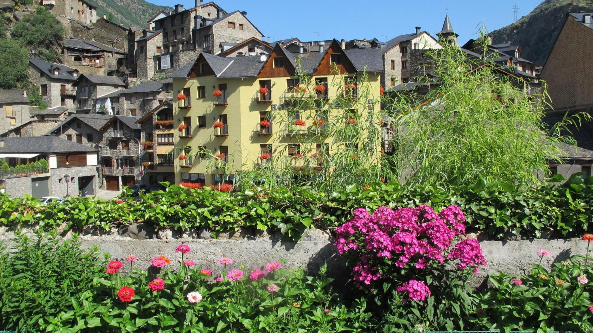 Hotel De Rei Льяворси Экстерьер фото